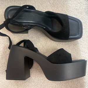Platform sandals